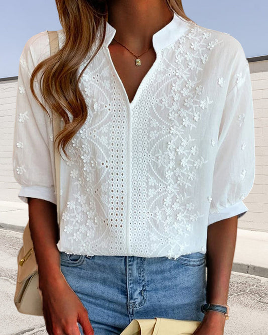 Arantxa | Blusa elegante de mujer bordada de estilo casual
